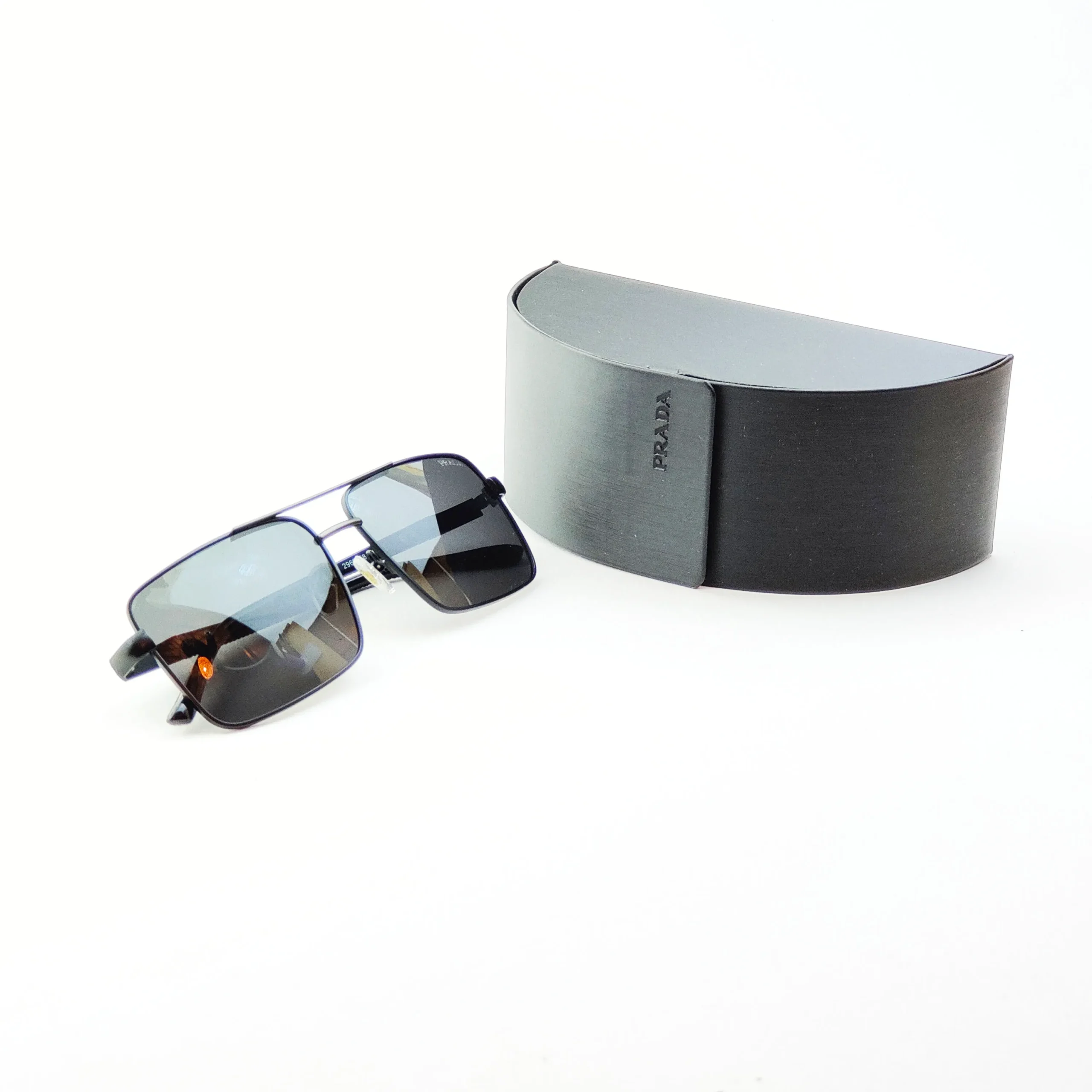 PRADA PR 10 – Image 2