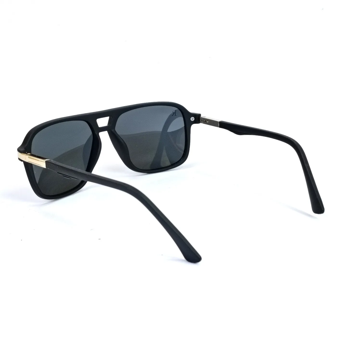 R COLLECTION 2024 – Image 3
